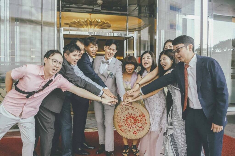 台南台糖長榮酒店- 婚禮紀錄 麻糬爸優質婚攝麻糬丸,婚攝麻糬丸拍攝雅悅會館酒店很細心， 酒店會館適合全家福拍照,台北婚攝選擇, 台南婚攝,台南婚攝麻糬丸,台南就店會館,大飯店 麻糬丸嘉義婚攝,婚攝價格,婚攝推薦, 南部五角薔薇攝影團隊